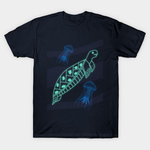 Turtle on seabed T-Shirt by Javisolarte